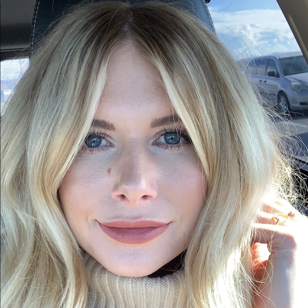 Meet your Posher, Lindsy